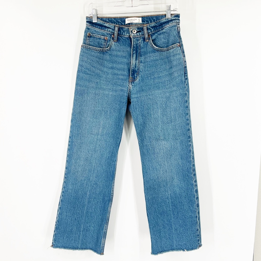 Abercrombie & Fitch The ‘90s Relaxed Jeans High Rise EXTRA SHORT